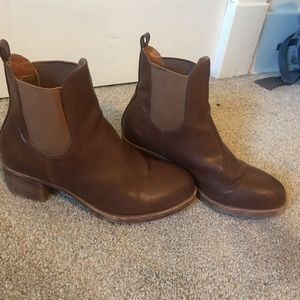 Women’s fashion boots